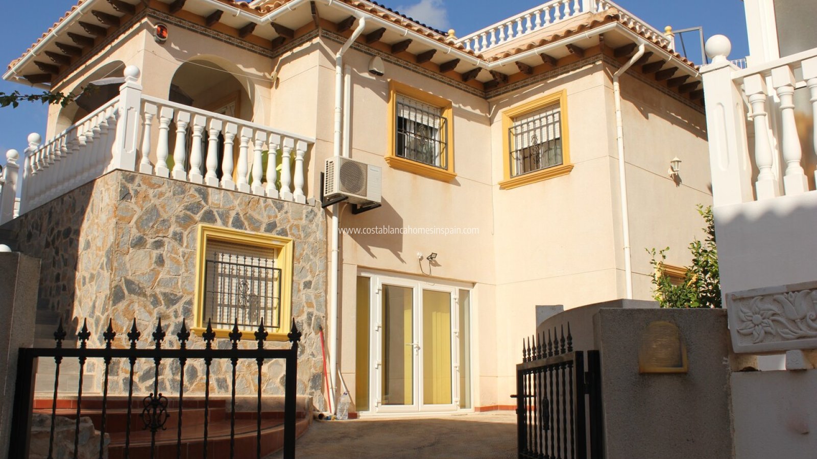 Venta - Detached Villa - La Zenia