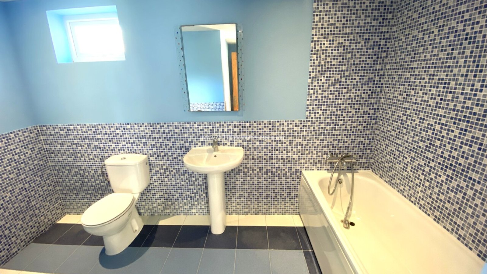 Venta - Detached Villa - La Zenia