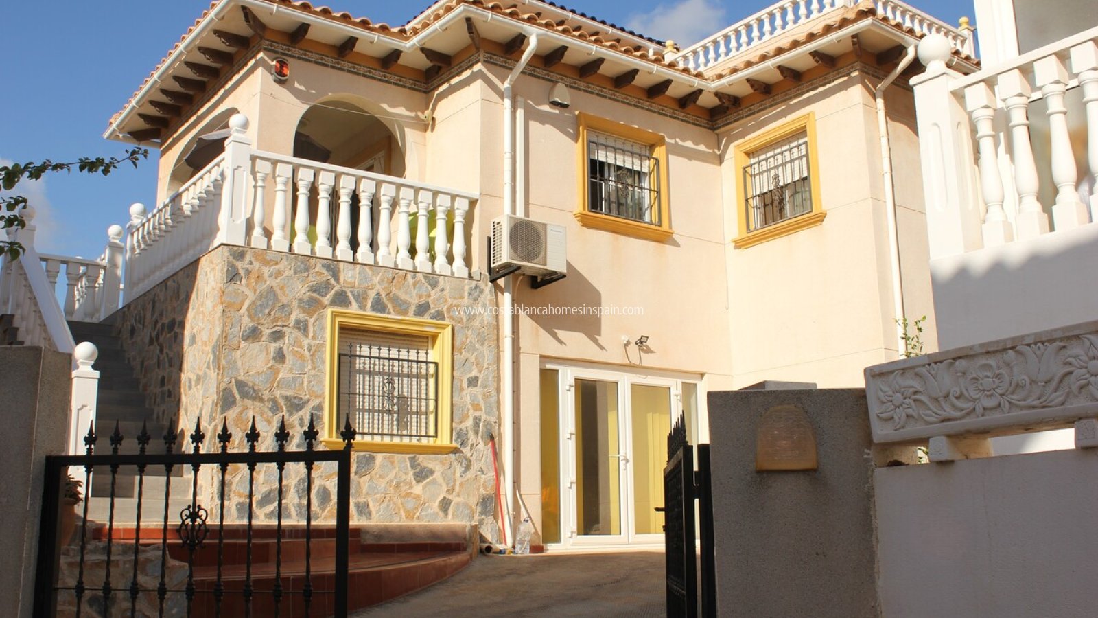 Venta - Detached Villa - La Zenia