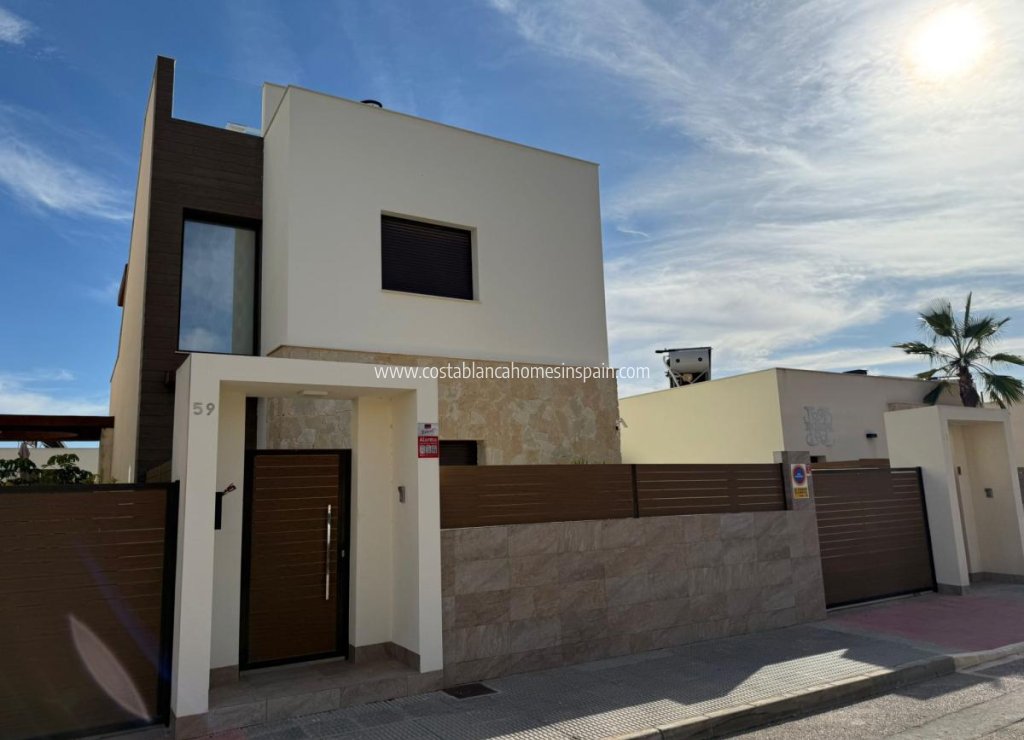 Venta - Detached Villa - Los Montesinos