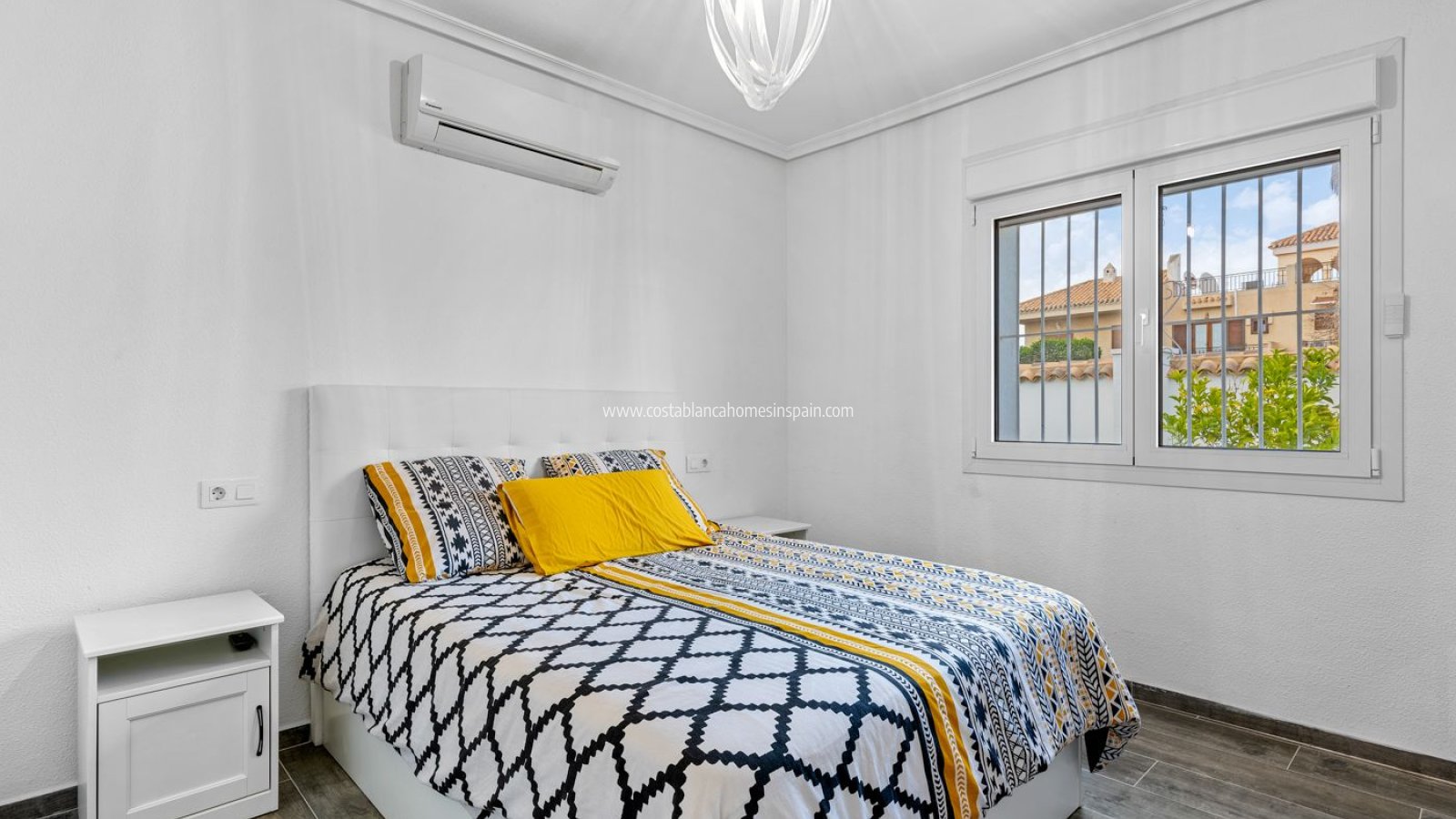 Venta - Detached Villa - Playa Flamenca - Costa Blanca South