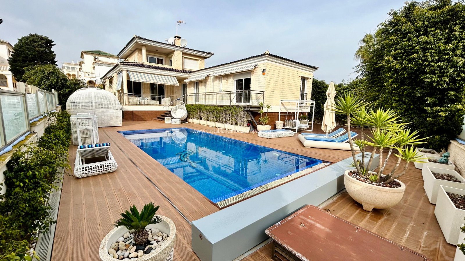 Venta - Detached Villa - Torrevieja - La Mata