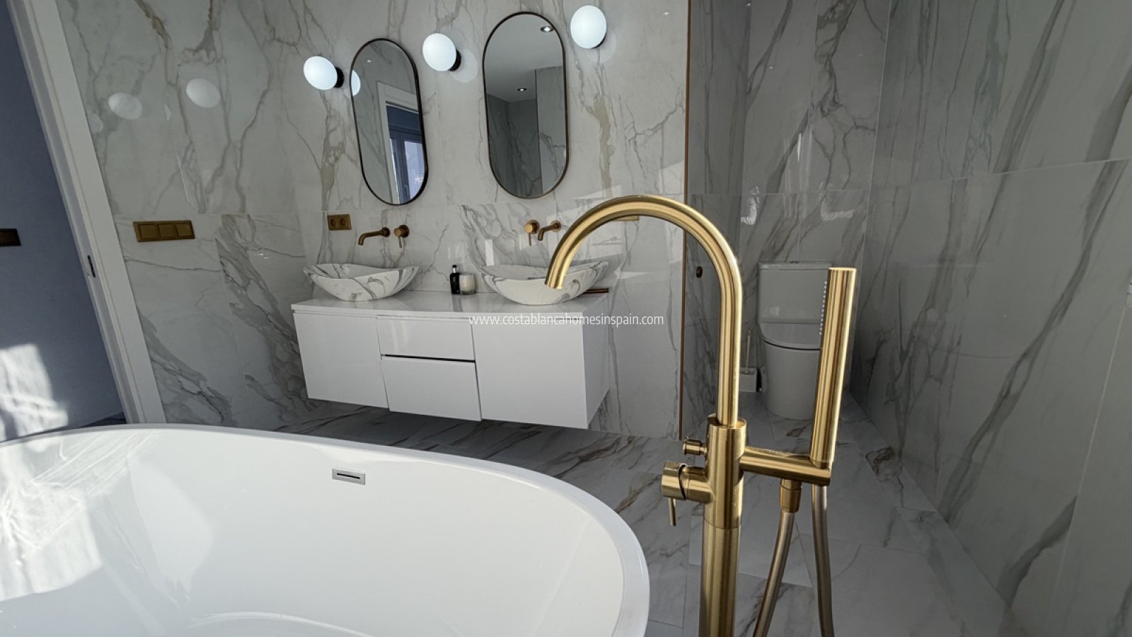 Venta - Detached Villa - Villamartin