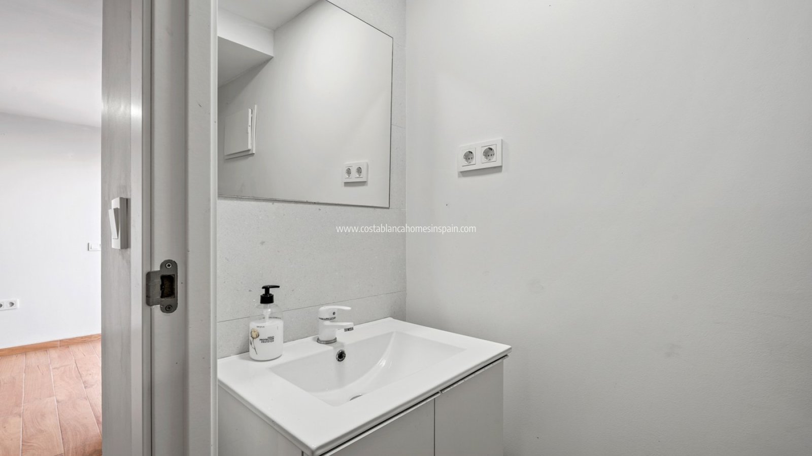 Venta - Detached Villa - Villamartin