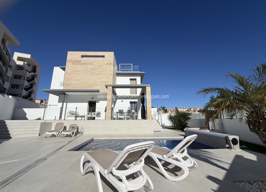 Venta - Detached Villa - Villamartin