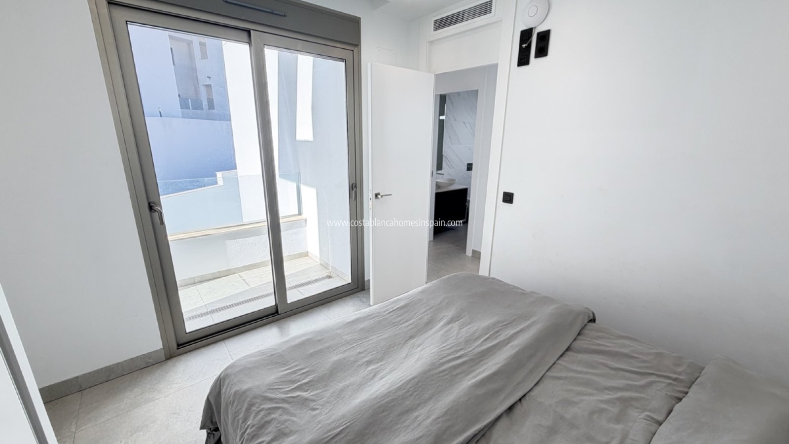 Venta - Detached Villa - Villamartin