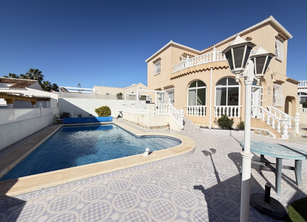 Venta - Detached Villa - Villamartin