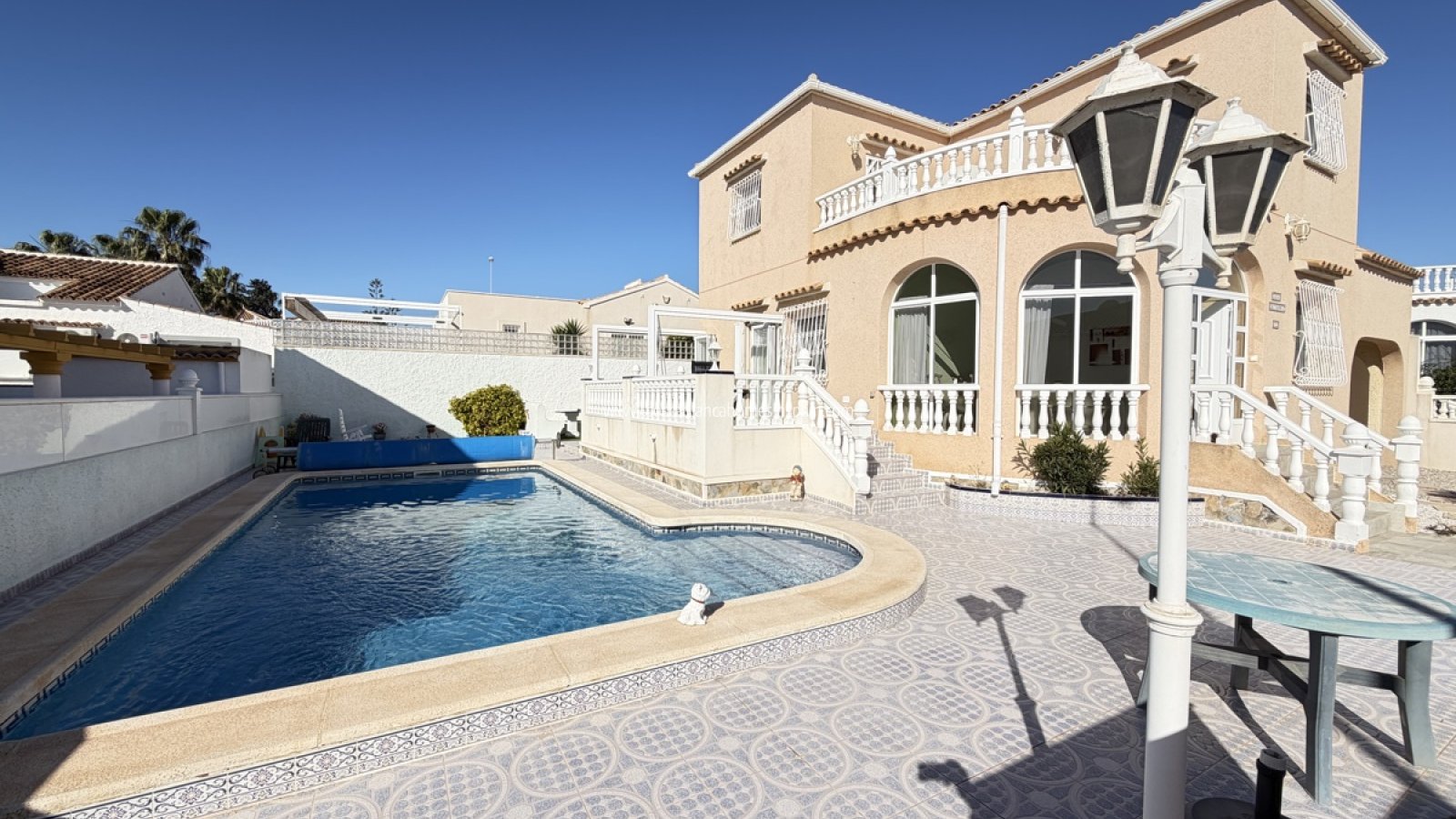 Venta - Detached Villa - Villamartin