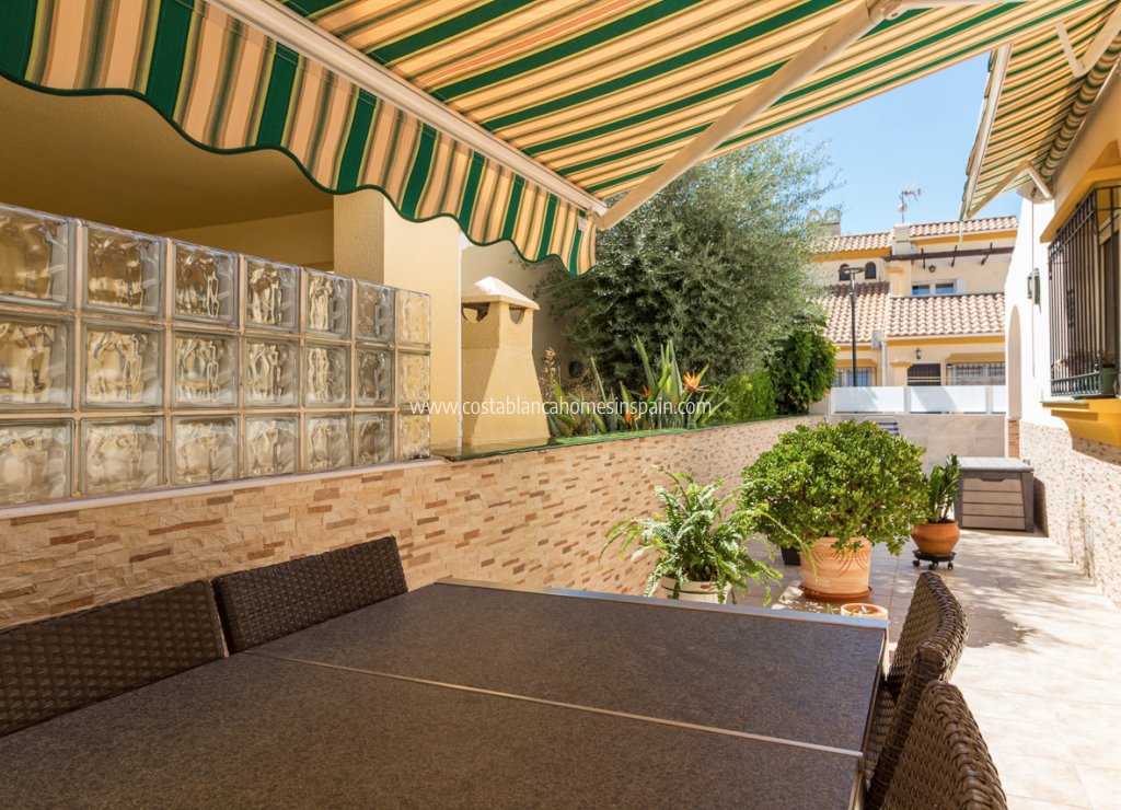 Venta - Semi - Detached Villa - La Zenia