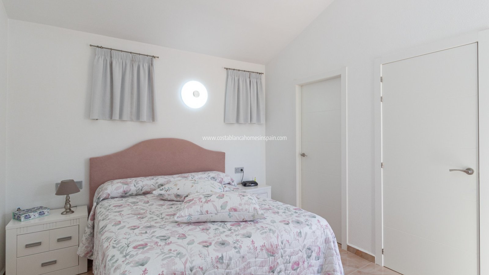 Venta - Semi - Detached Villa - La Zenia