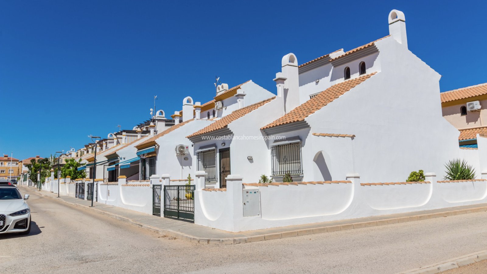 Venta - Semi - Detached Villa - La Zenia