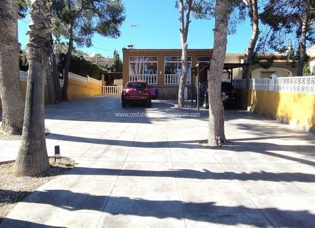 Venta - Semi - Detached Villa - LOS BALCONES