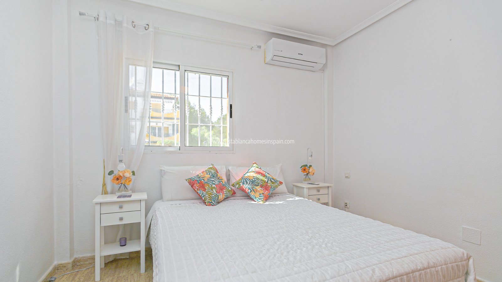 Venta - Semi - Detached Villa - Mil Palmeras - Riomar