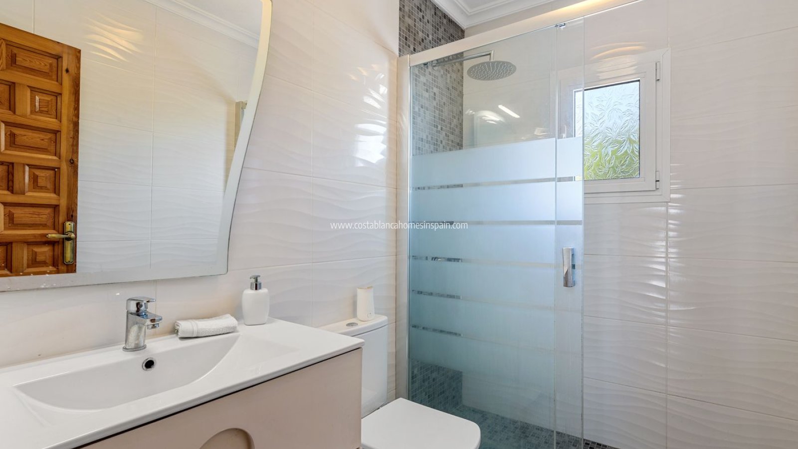 Venta - Semi - Detached Villa - Punta Prima