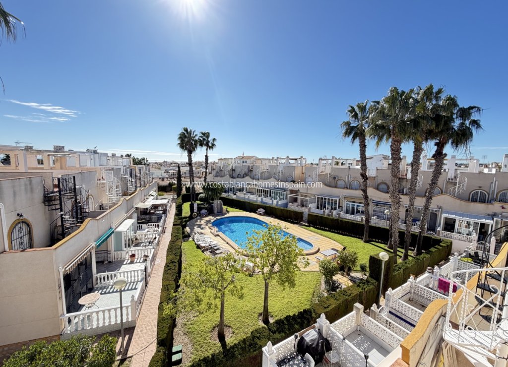 Venta - Townhouse - La Florida