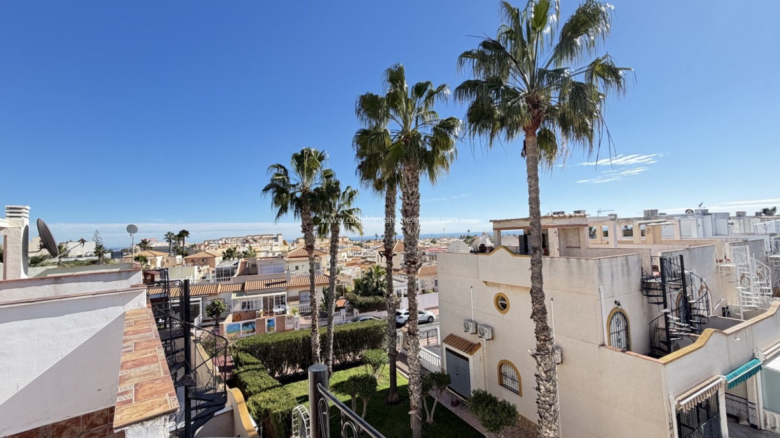 Venta - Townhouse - La Florida