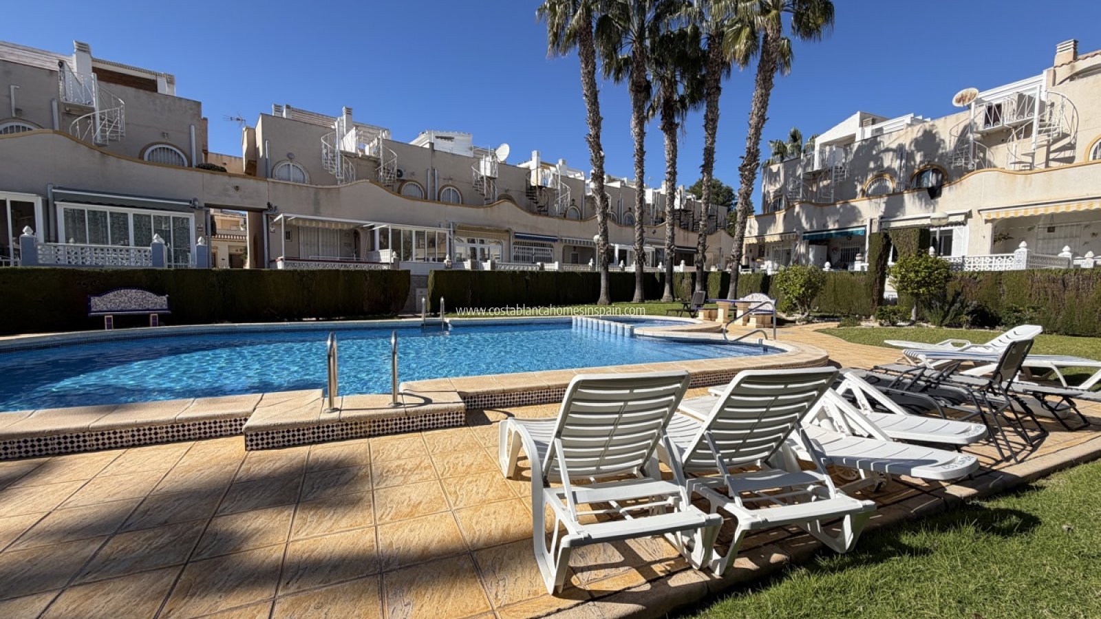 Venta - Townhouse - La Florida