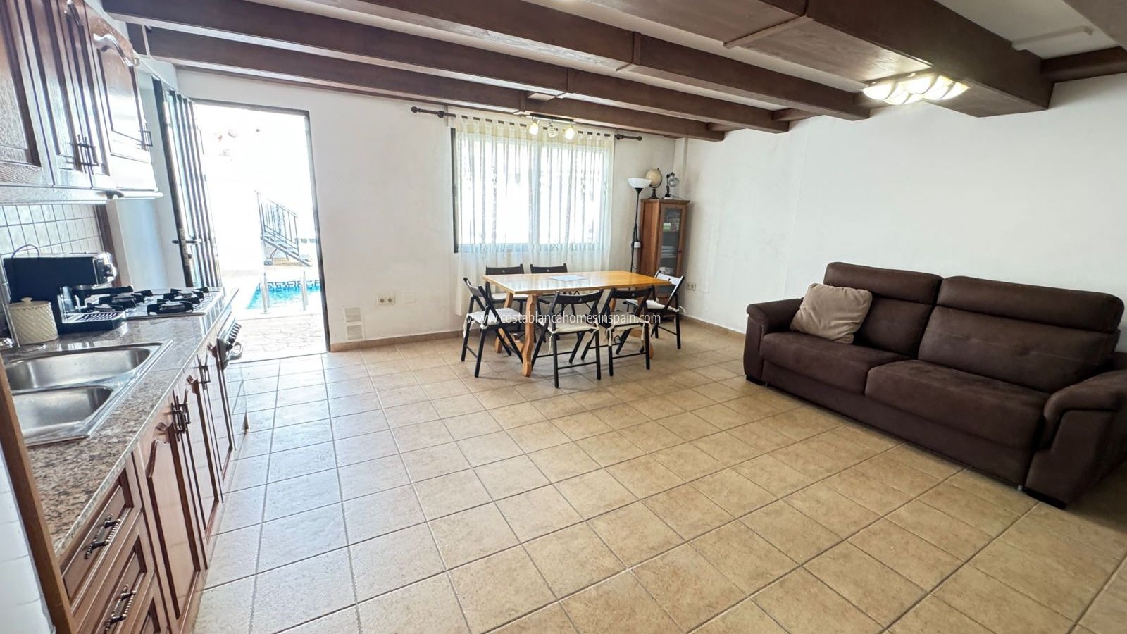 Venta - Townhouse - San Miguel de Salinas