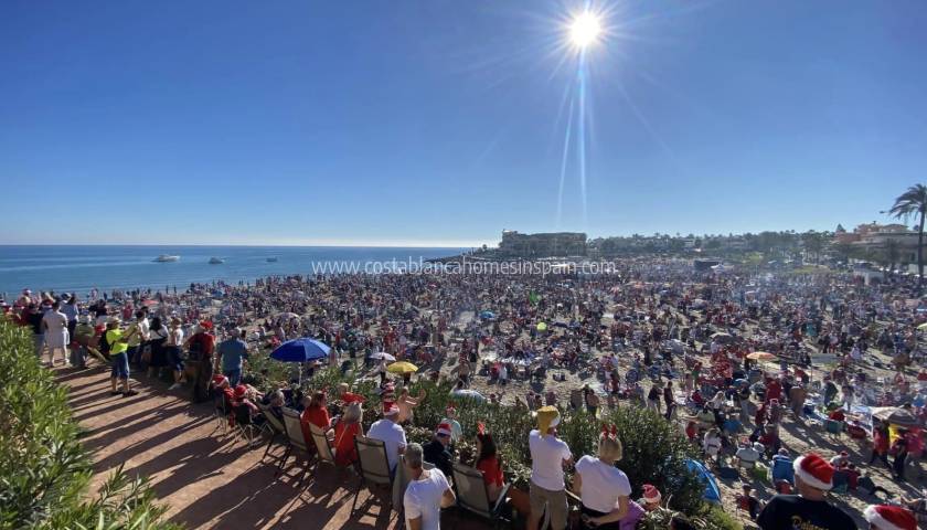 Christmas day in La Zenia, Costa Blanca Homes in Spain stand and Barbecue